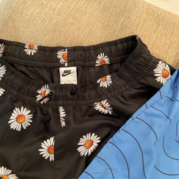 CLOTHING $5 - Picture 1 of 5